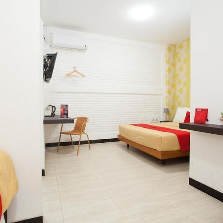 Reddoorz Near Museum Angkut Batu Hotell Batu  Exteriör bild