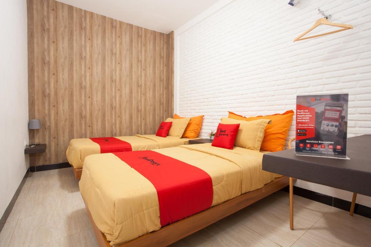 Reddoorz Near Museum Angkut Batu Hotell Batu  Exteriör bild