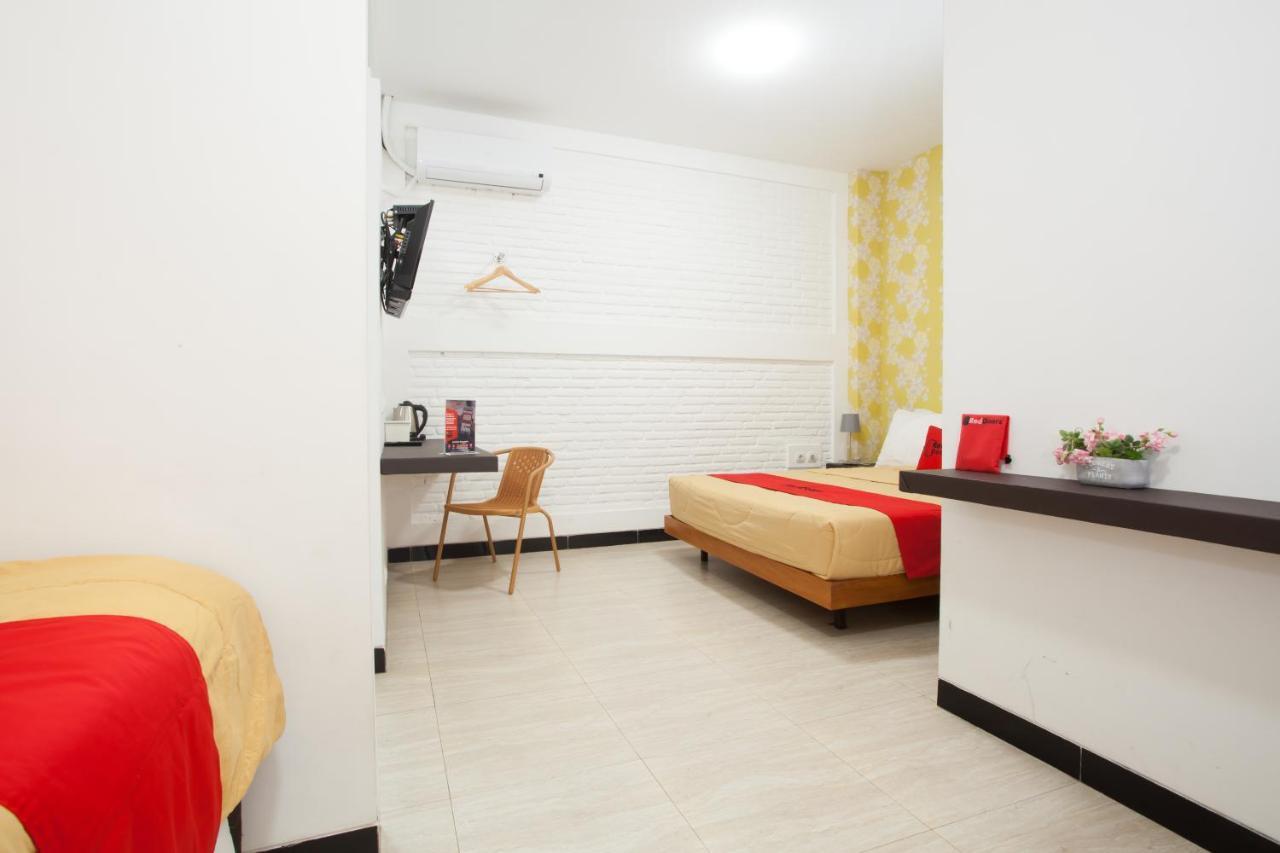 Reddoorz Near Museum Angkut Batu Hotell Batu  Exteriör bild