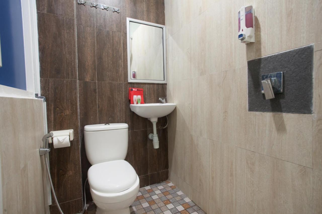 Reddoorz Near Museum Angkut Batu Hotell Batu  Exteriör bild
