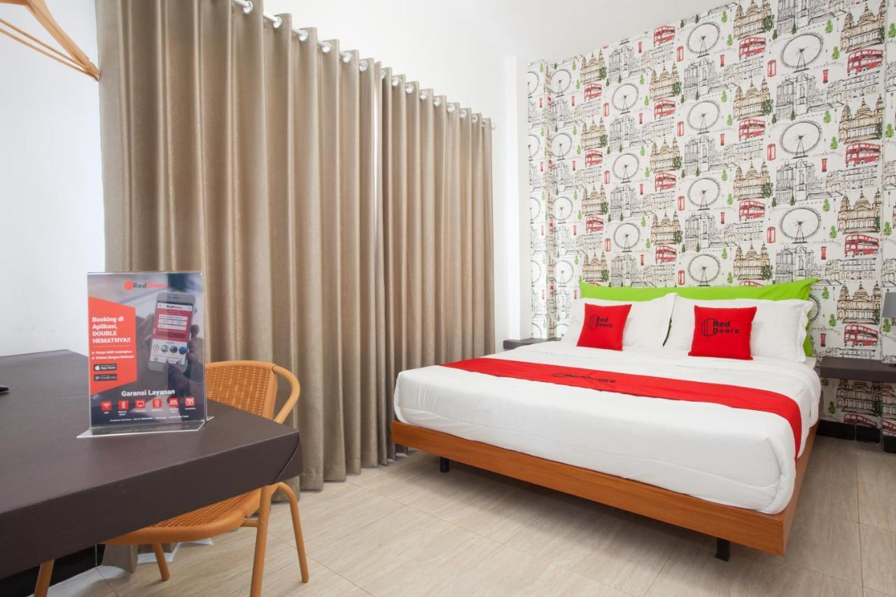 Reddoorz Near Museum Angkut Batu Hotell Batu  Exteriör bild