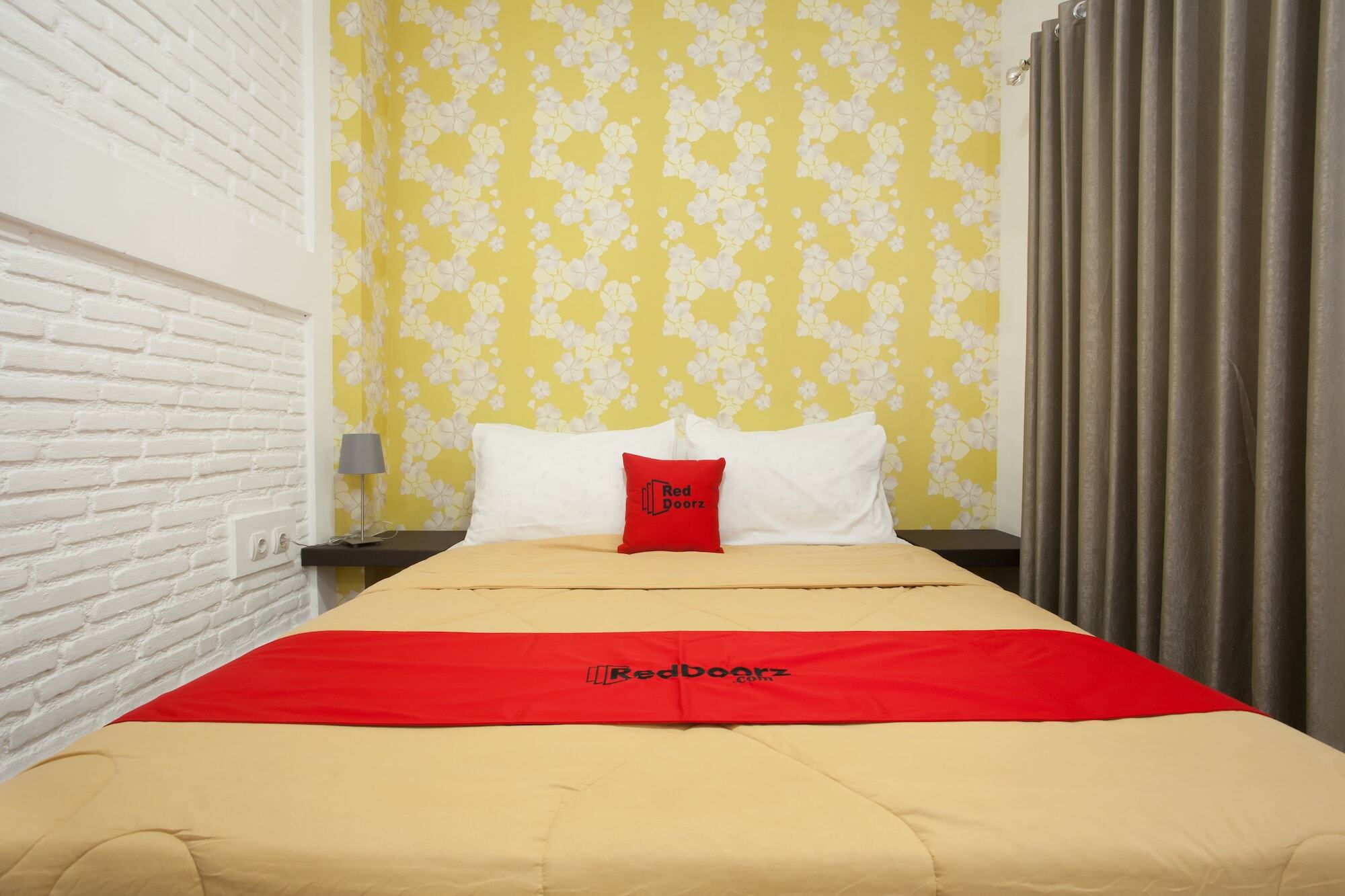 Reddoorz Near Museum Angkut Batu Hotell Batu  Exteriör bild